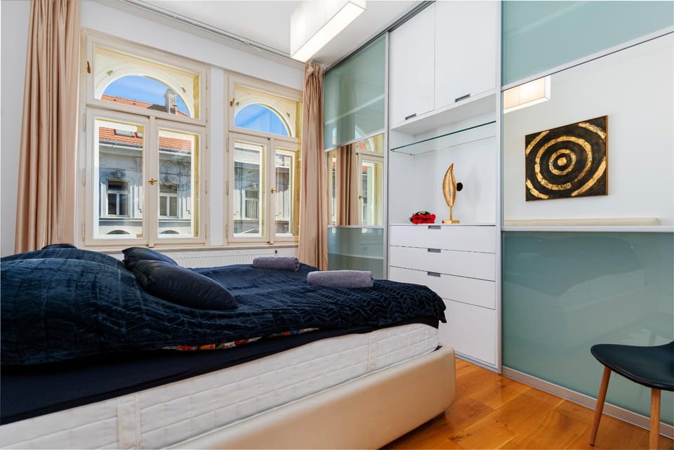 Big Cat Residence Apartment in Prague