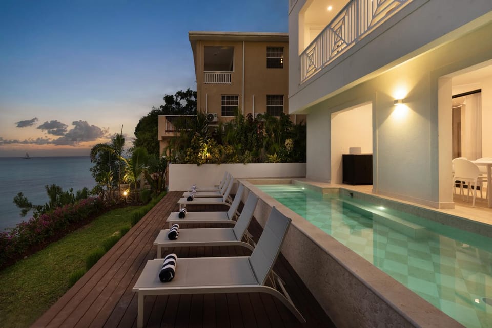 Natural landscape, View (from property/room), Sea view, Swimming pool, sunbed