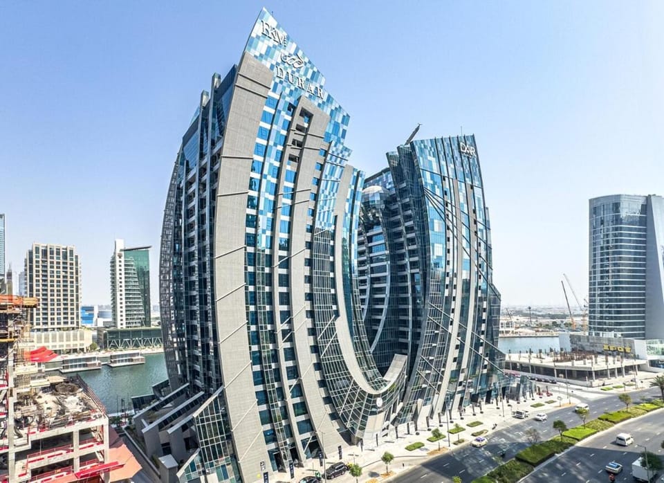 City view, Location