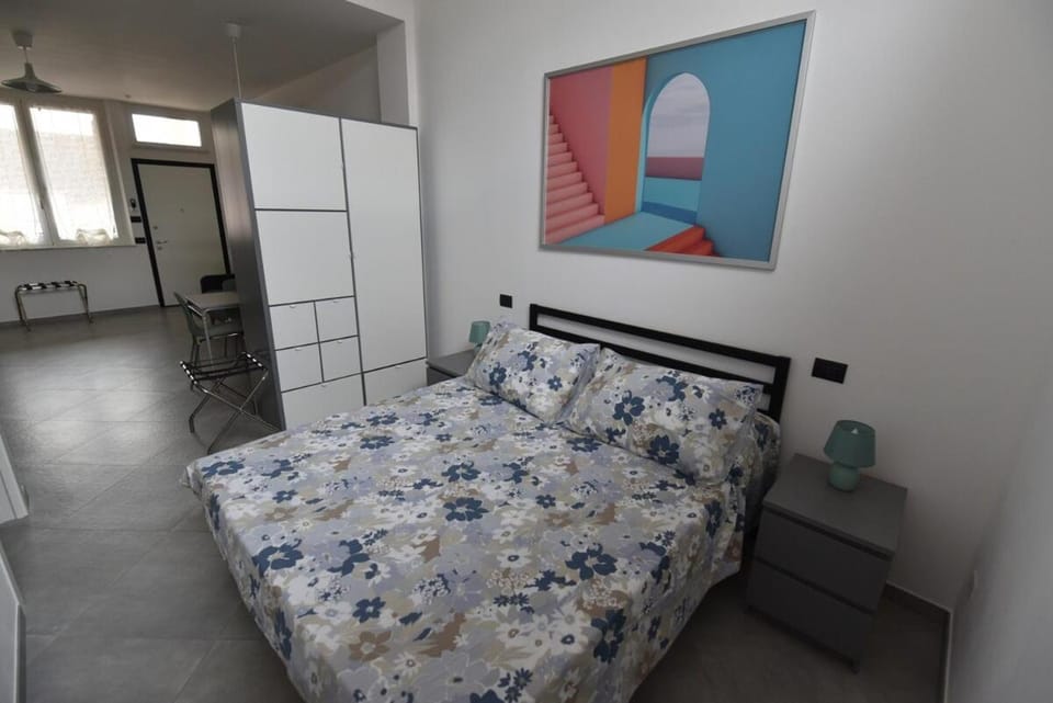 Appartamento Emilio- Migliarina Station Apartment in La Spezia