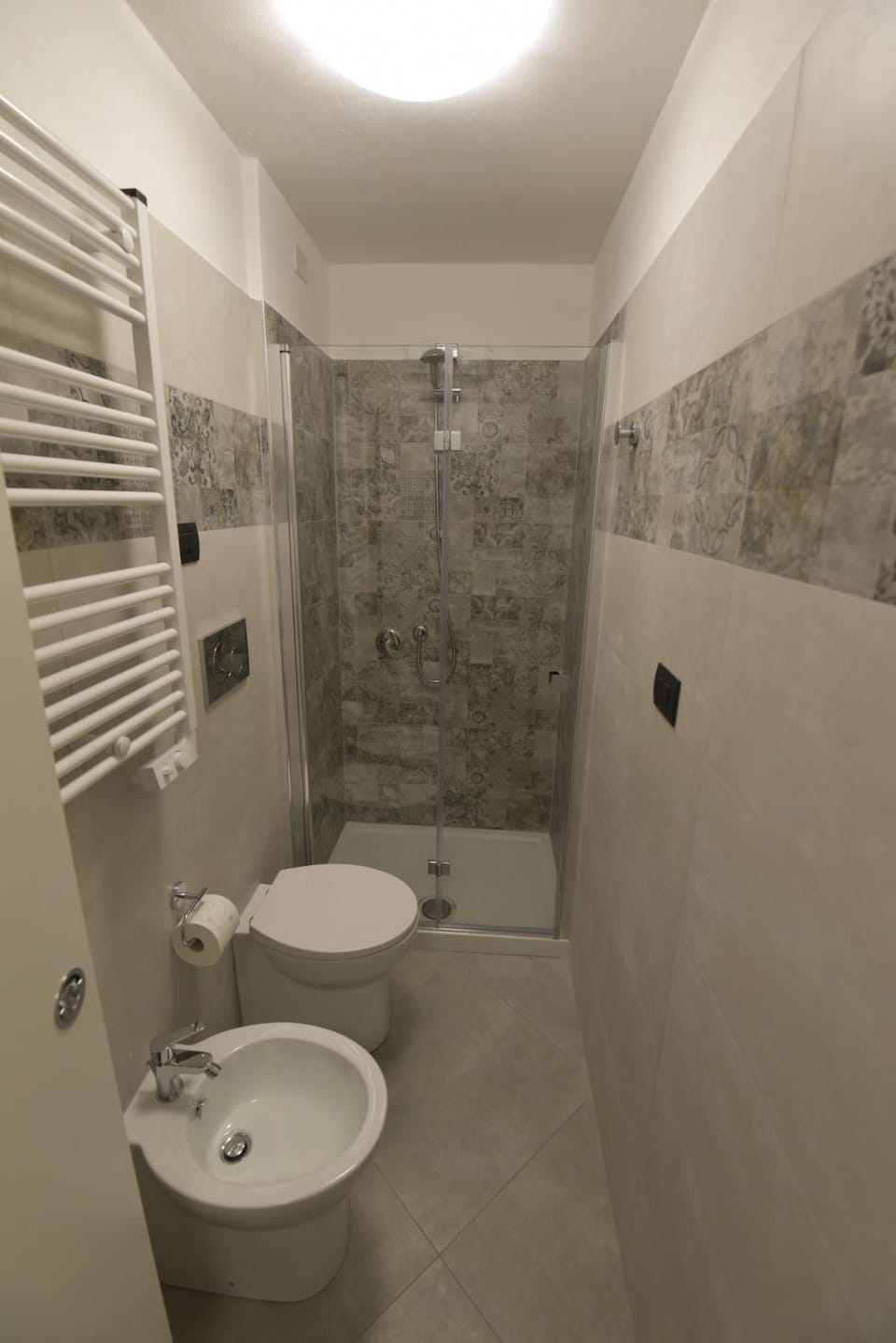Appartamento Emilio- Migliarina Station Apartment in La Spezia