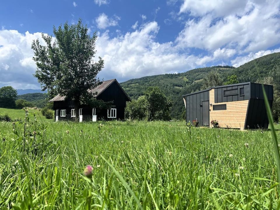 Property building, Natural landscape, Mountain view