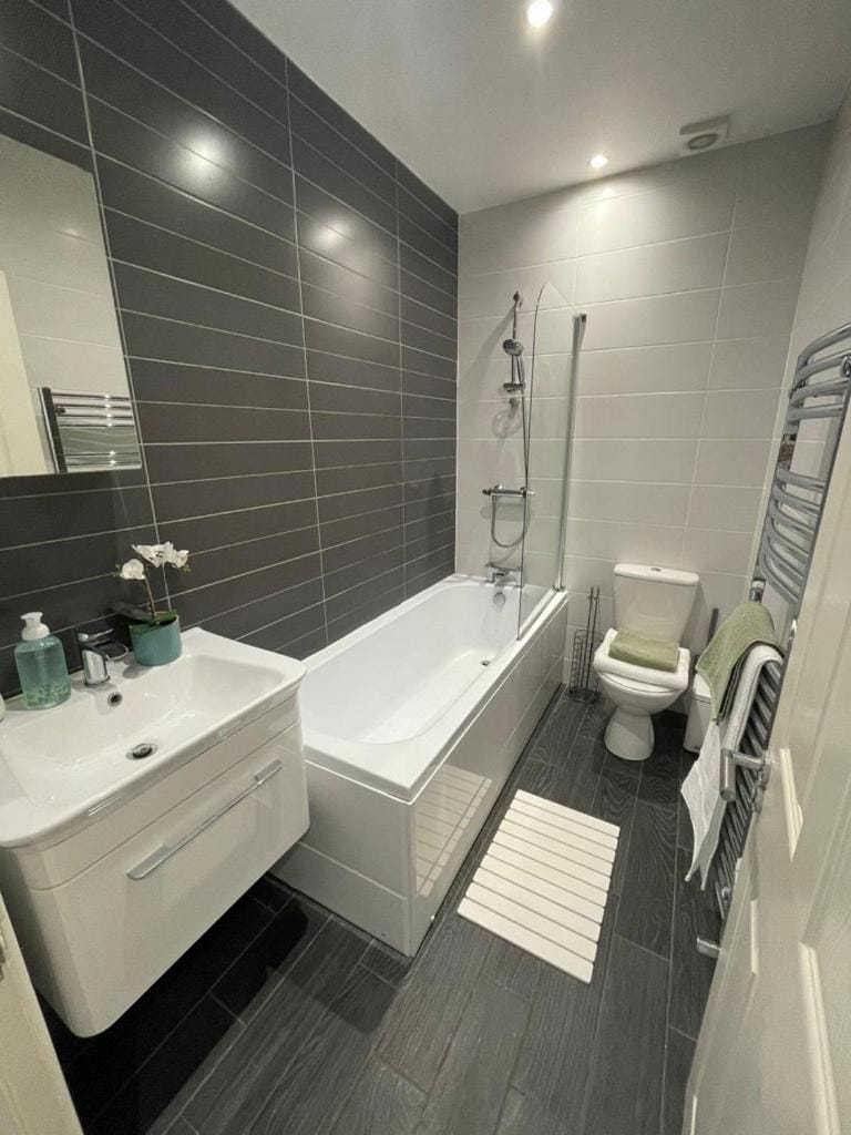 Toilet, Bathroom