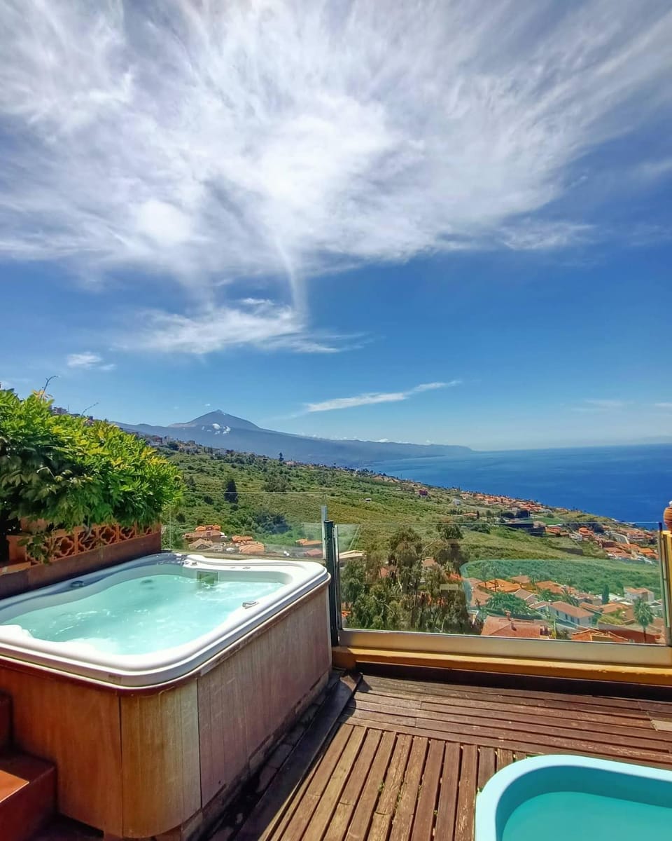 Hot Tub, Pool view, Swimming pool