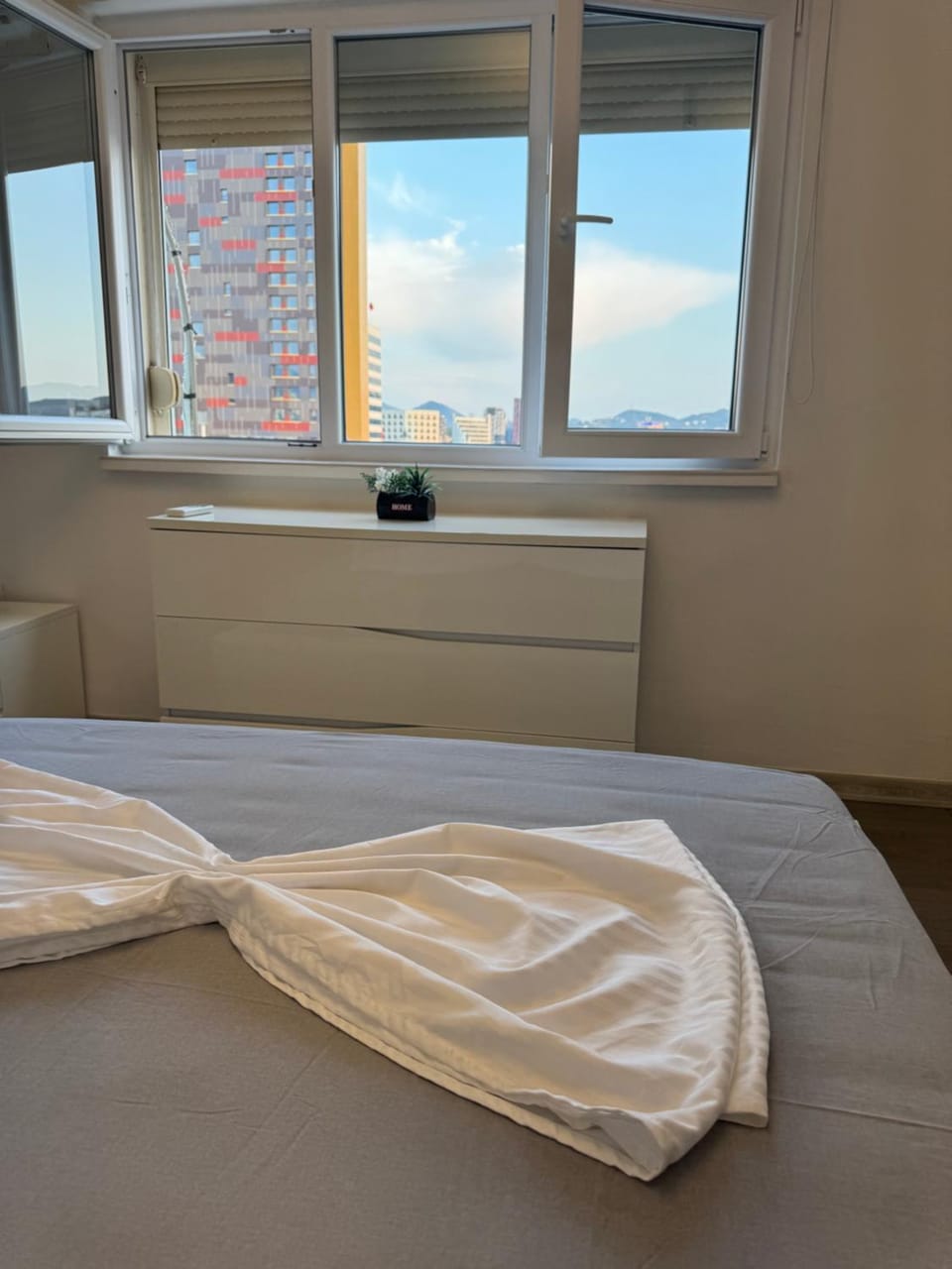 Bedroom, City view, air conditioner, air conditioner