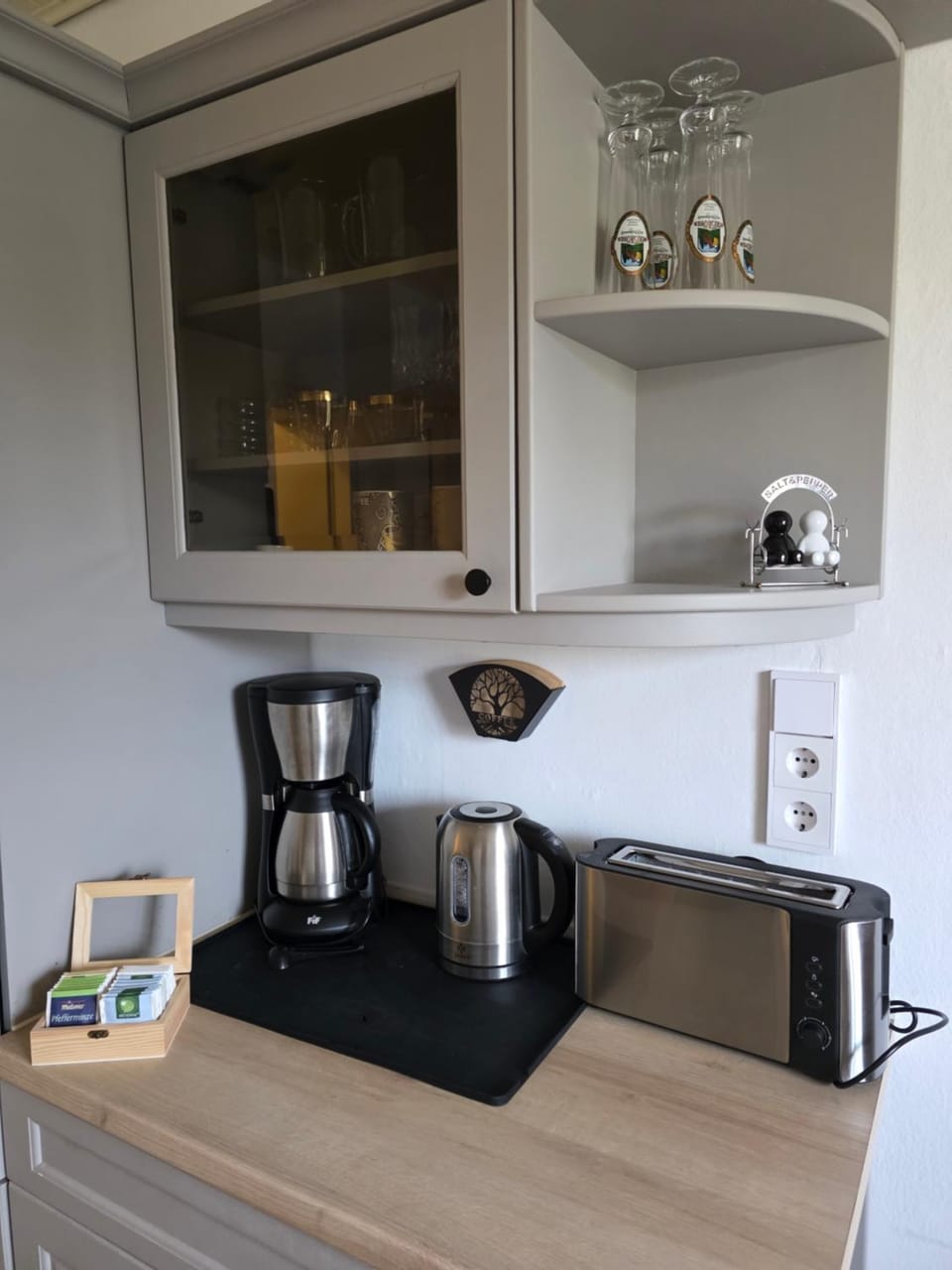 Coffee/tea facilities