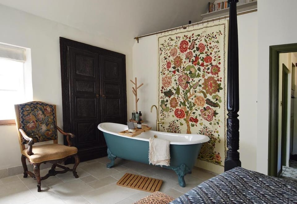 Chandlers, fabulous great hall in the heart of Castle combe House in Castle Combe