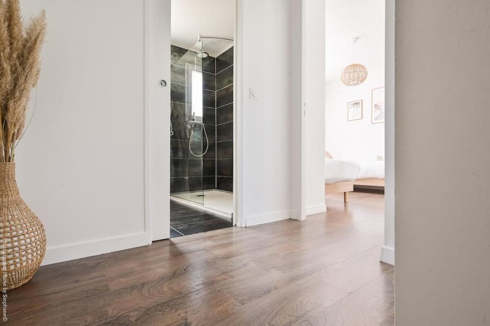 Beach, Quiet, Sea 200 m, Private Terrace House in Marseille