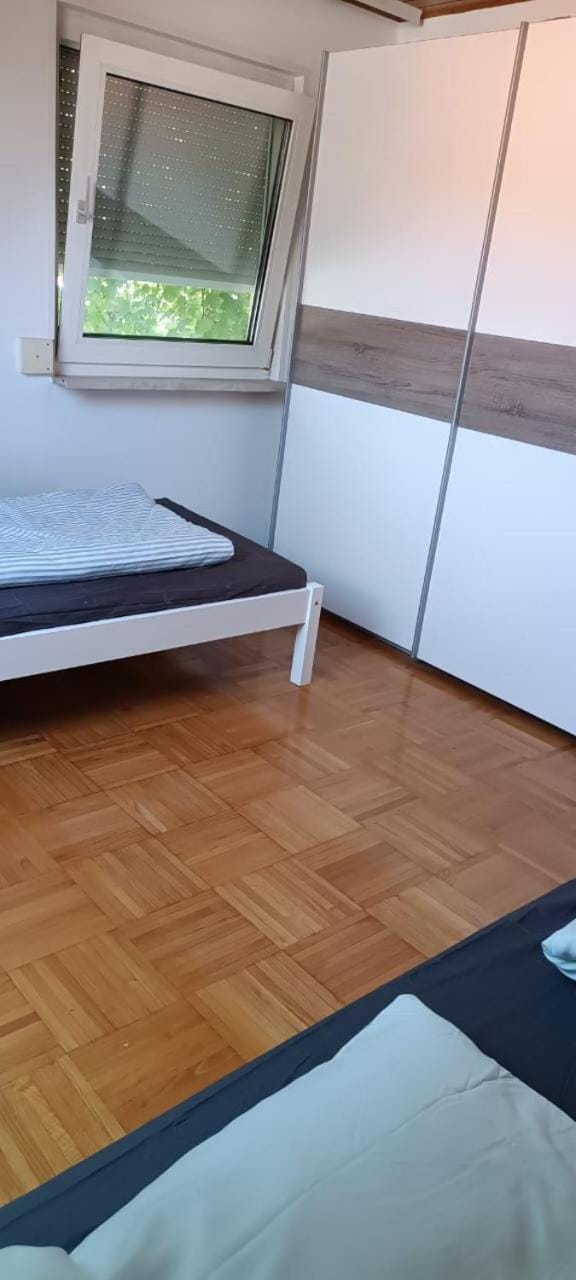 2-Zimmer Wohnung mit Küche und Terrasse Apartment in Baden-Württemberg