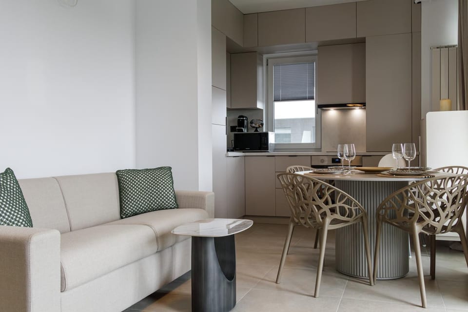 Kitchen or kitchenette, Living room, Seating area