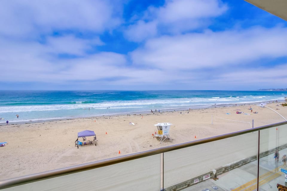 Day, View (from property/room), Balcony/Terrace, Beach, Sea view