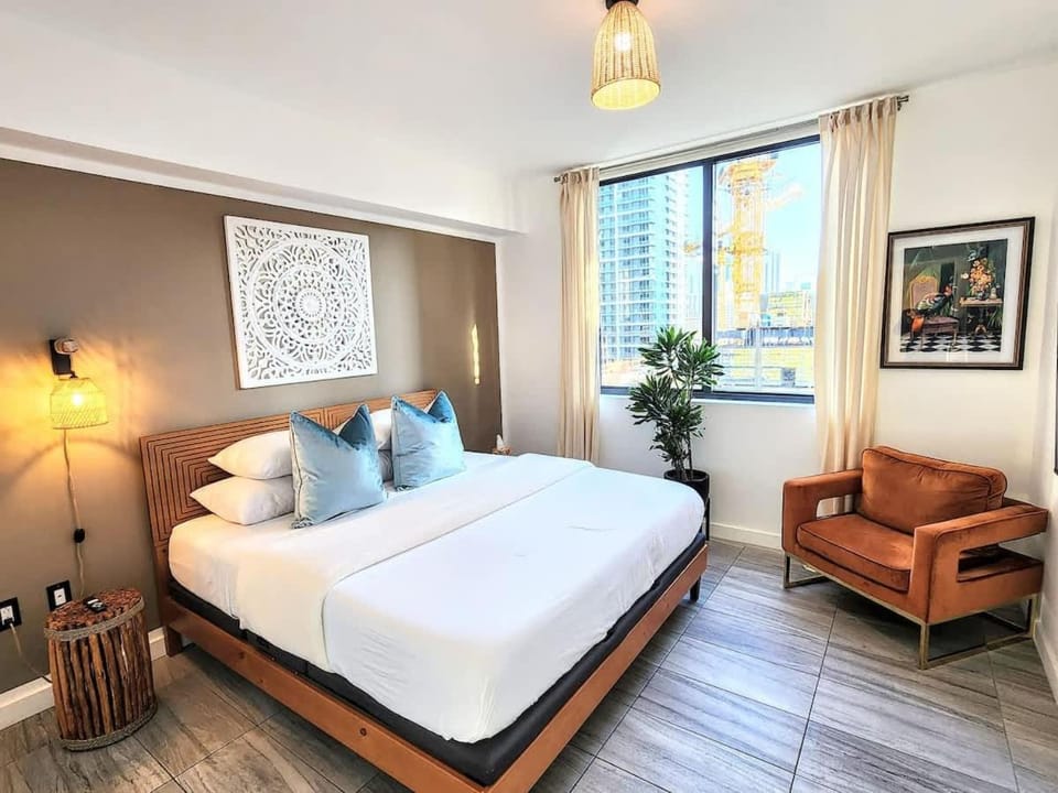 Seating area, Bedroom