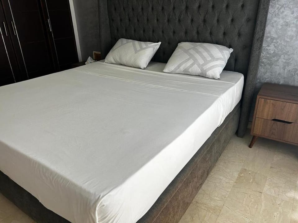 Modern Studio by the Beach of Casablanca Night Stay Apartment in Casablanca