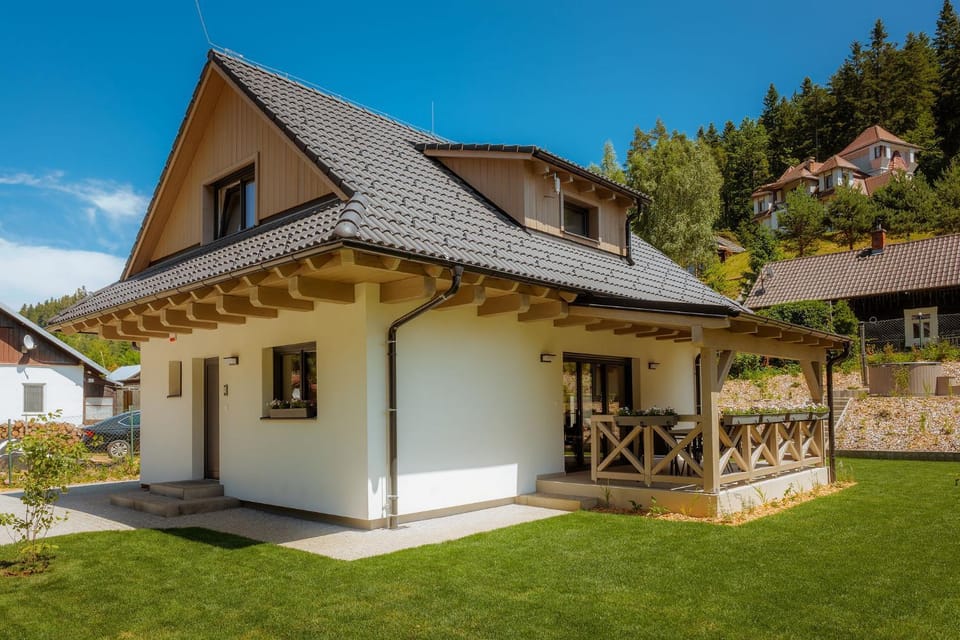 Property building, Garden, Balcony/Terrace, Garden view