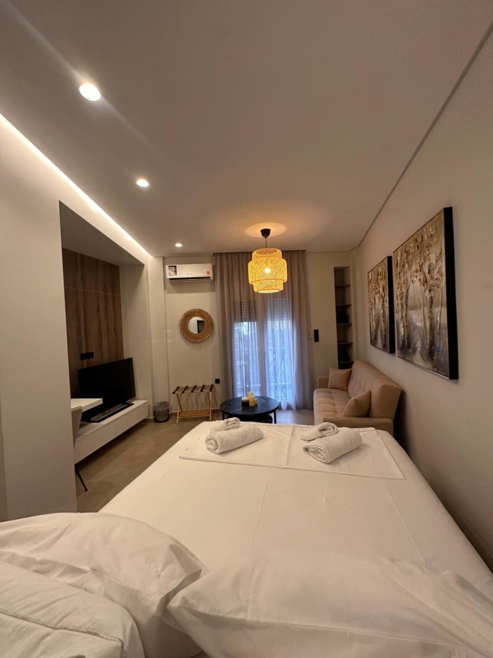 Bed, Bedroom, air conditioner