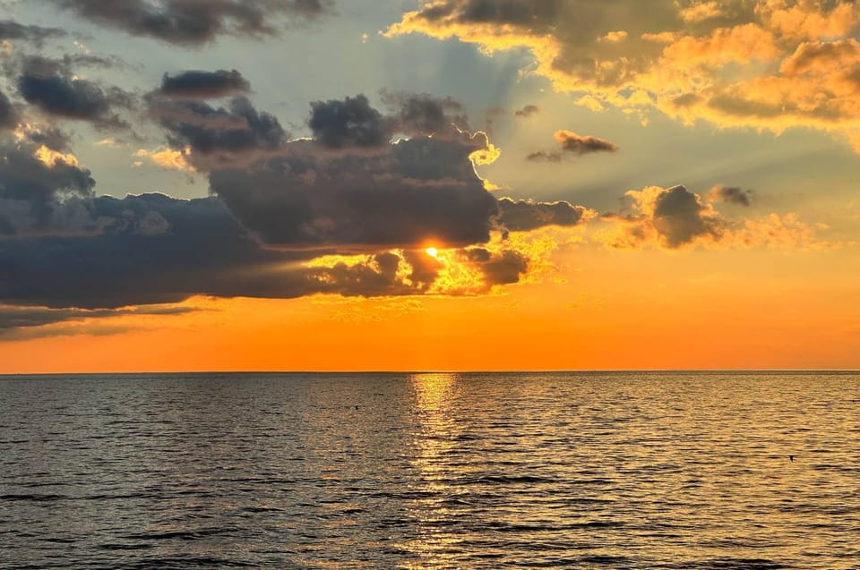 Sunset Sonata - Corolla, Monteray Shores, Soundfront, Pool, Pool Table, Pets OK, Community Amenities House in Corolla