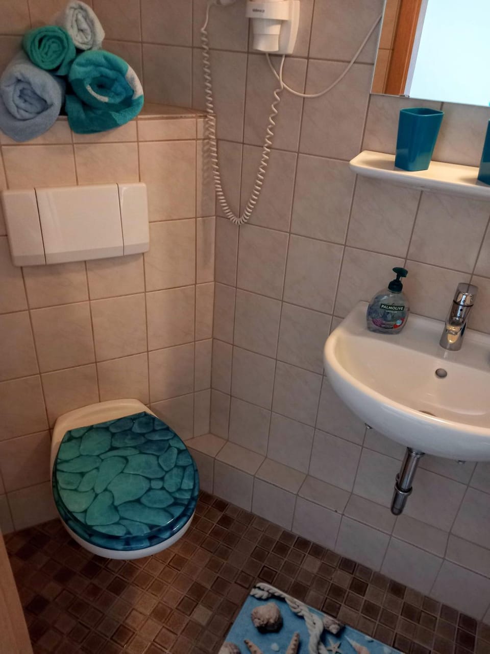 Shower, Bathroom, towels