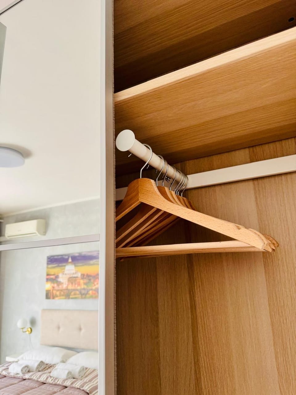 Bedroom, wardrobe