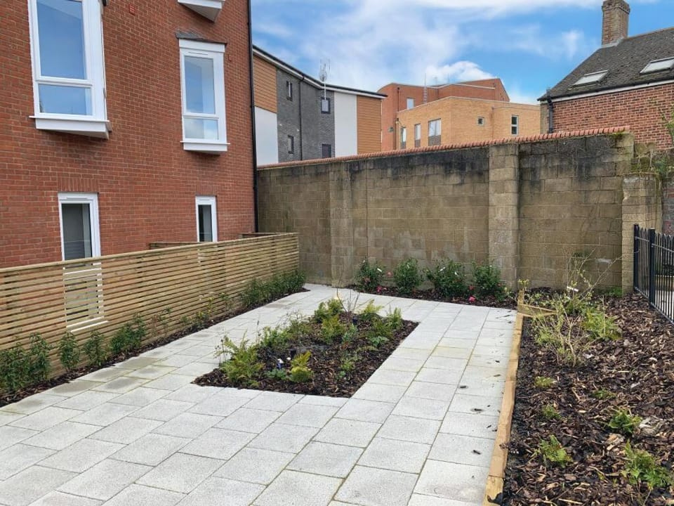 Vibrant 1BR Ground Floor in SO14 City Centre & Sleeps Up to 5! Apartment in Southampton