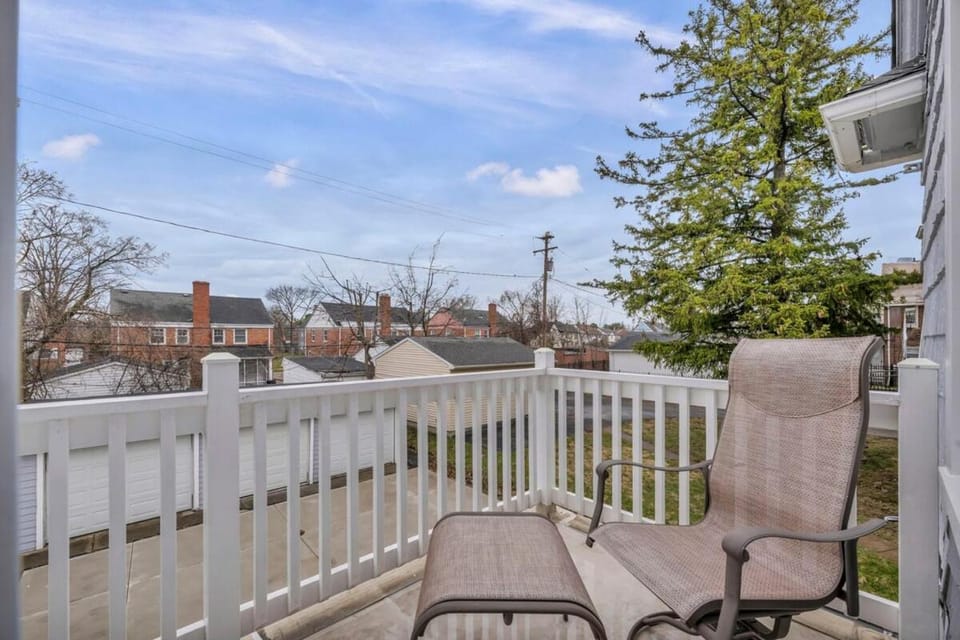 Suite Dreams Cleveland Apartment in Shaker Heights