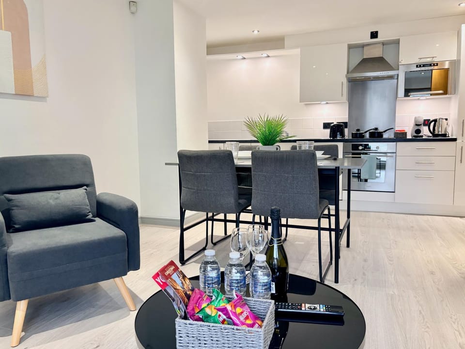 TV and multimedia, Living room, Entertainment