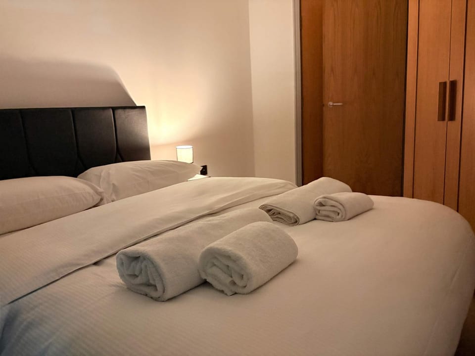 Bed, Photo of the whole room, Bedroom, towels, wardrobe