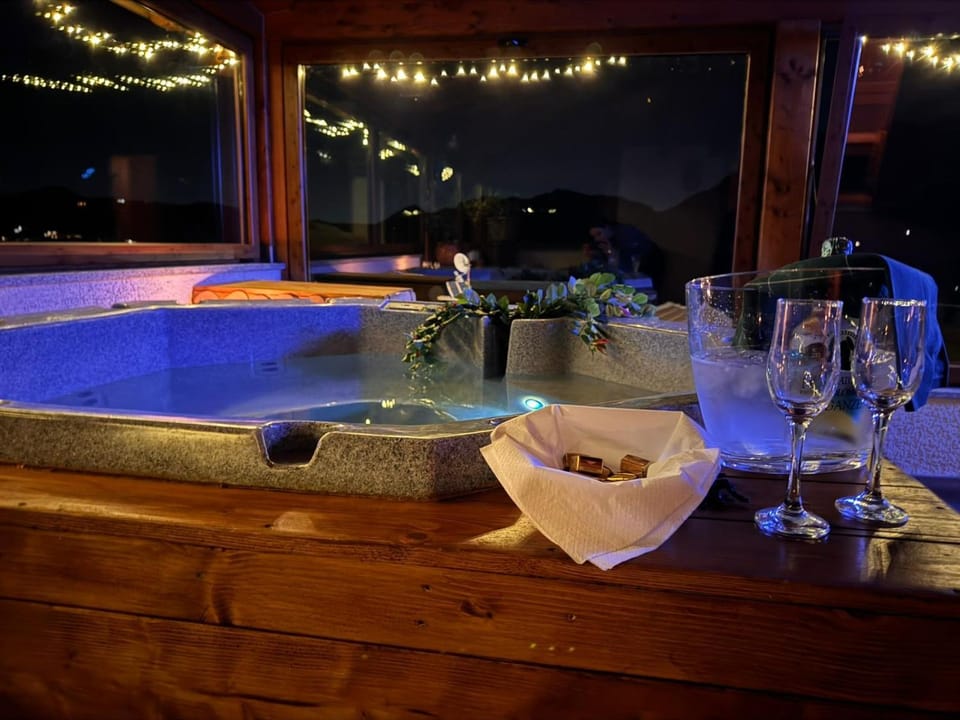 Spa and wellness centre/facilities, Swimming pool