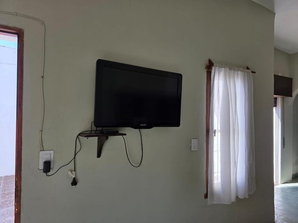 Communal lounge/ TV room, TV and multimedia