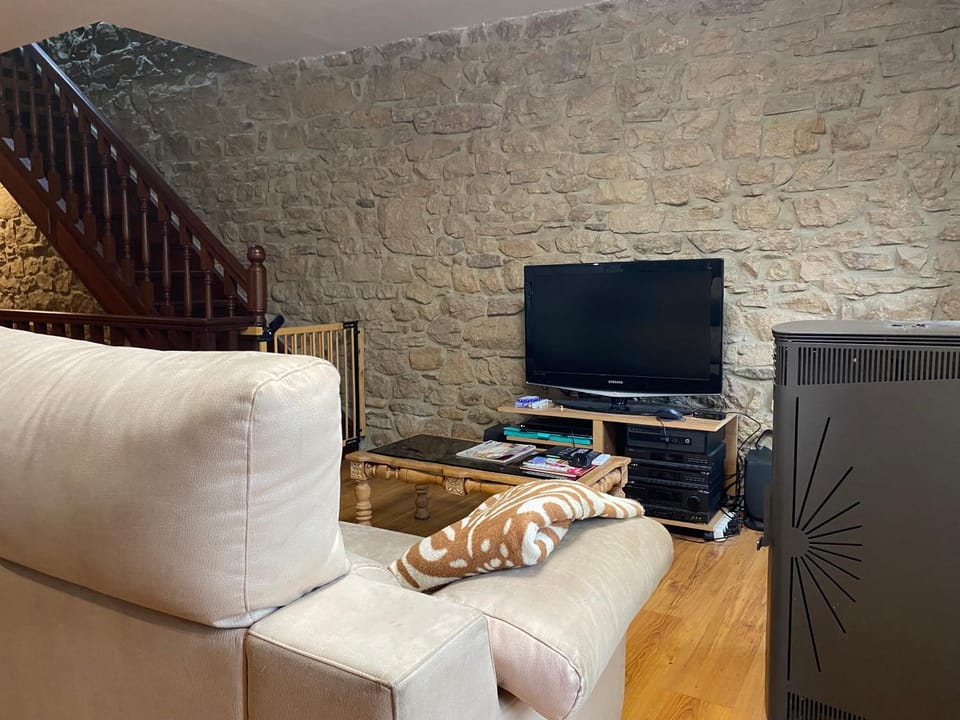 TV and multimedia, Seating area