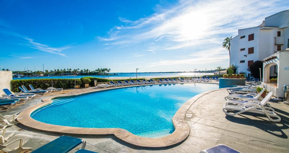 Beach, Swimming pool