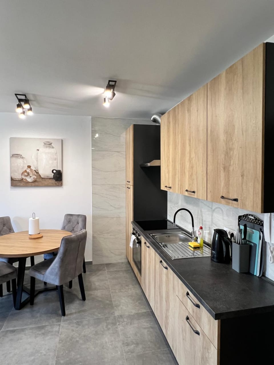 Kitchen or kitchenette