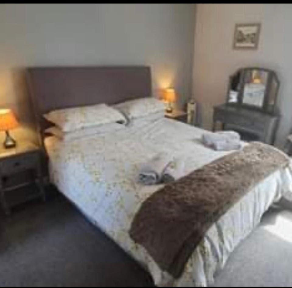 The Royal George Staithes Bed and Breakfast in High Street