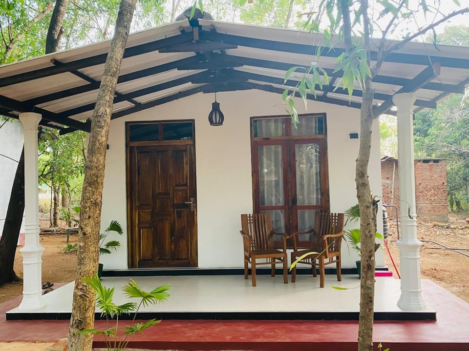Bliss Villa, Habarana Hotel in Sri Lanka