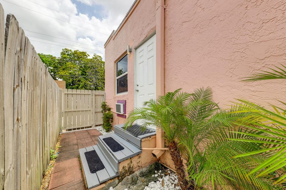 3 Mi to Beach: Pet-Friendly Gem in Hollywood House in Hollywood