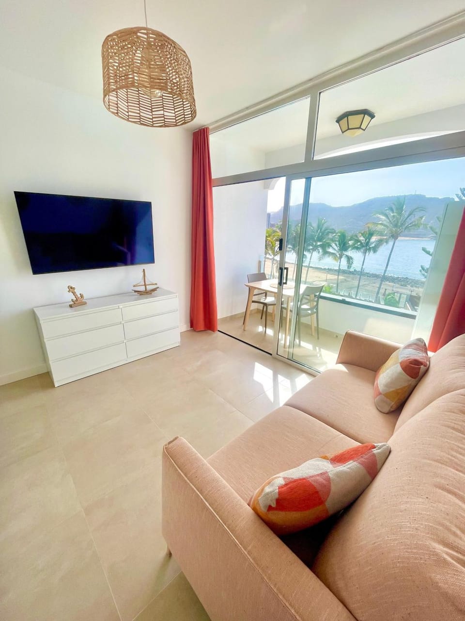 Luxury Apartment Playa del Cura Apartment in Comarca Sur