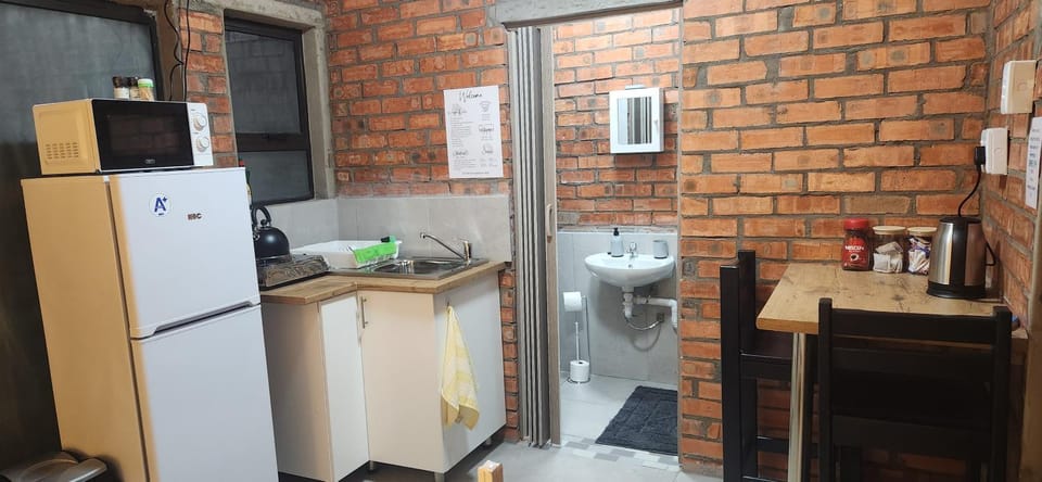 LyonsDen 2 Apartment in Western Cape