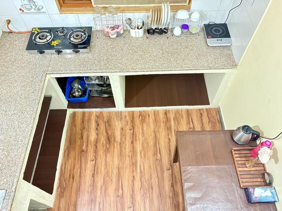 Kitchen or kitchenette, stove