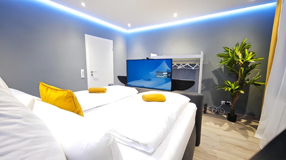 Bed, TV and multimedia, Bedroom, cot, heating, internet, towels, wardrobe