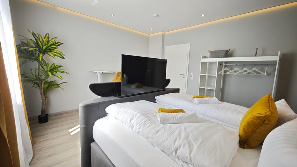 Bed, TV and multimedia, Business facilities, Bedroom, heating, internet, towels, wardrobe