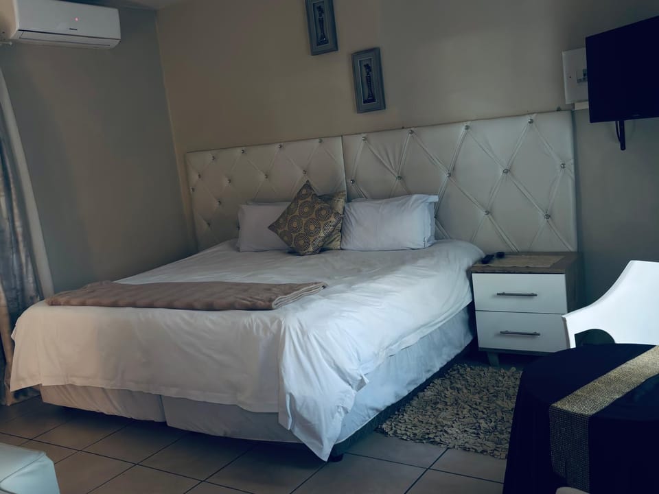 Kioma guest house mahwelereng Bed and Breakfast in South Africa