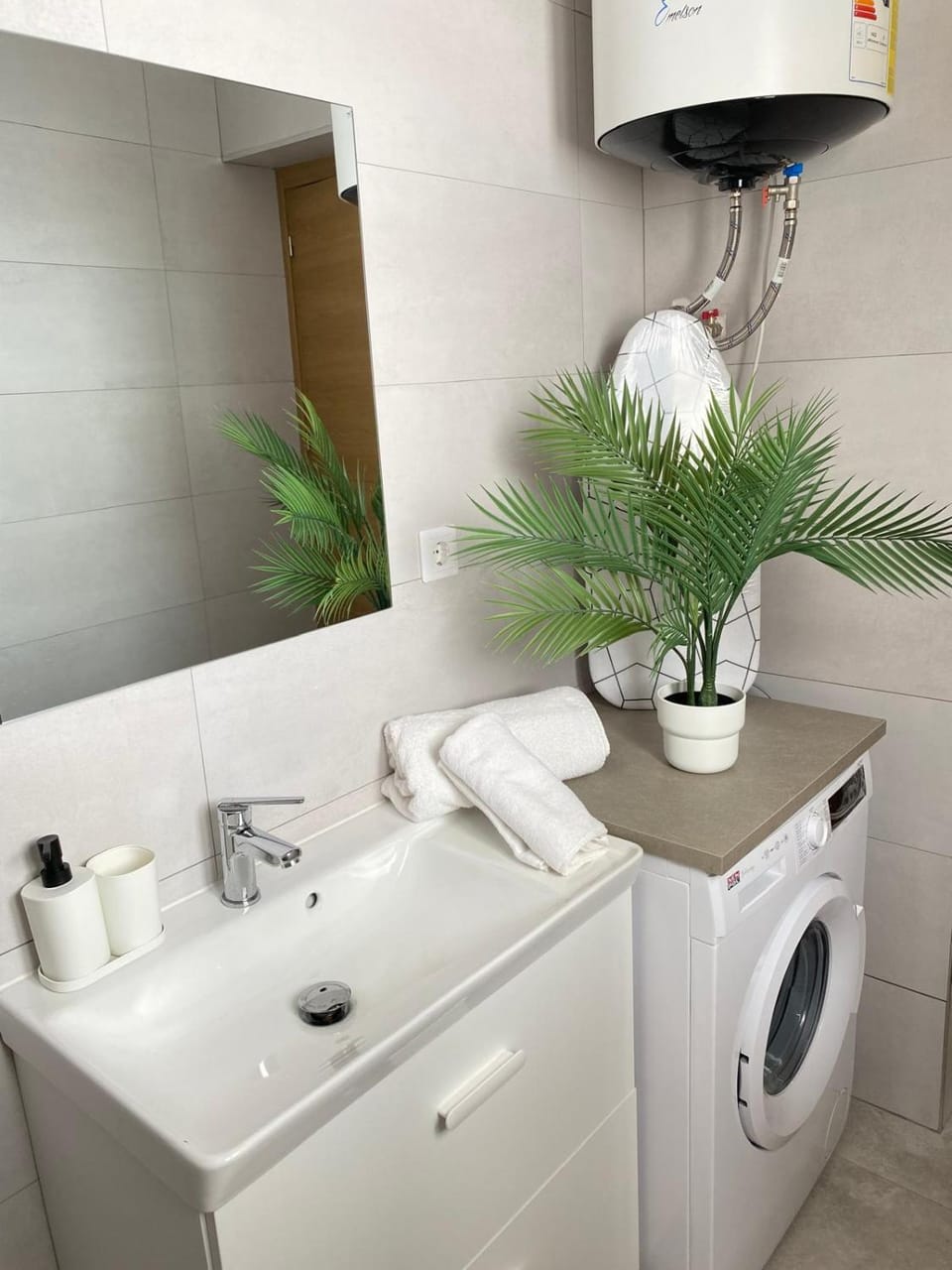 towels, washing machine