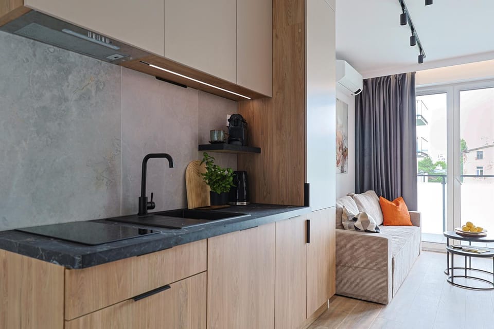 Coffee/tea facilities, Kitchen or kitchenette, dishwasher, microwave, stove