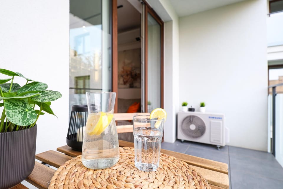 Balcony/Terrace, Seating area, air conditioner