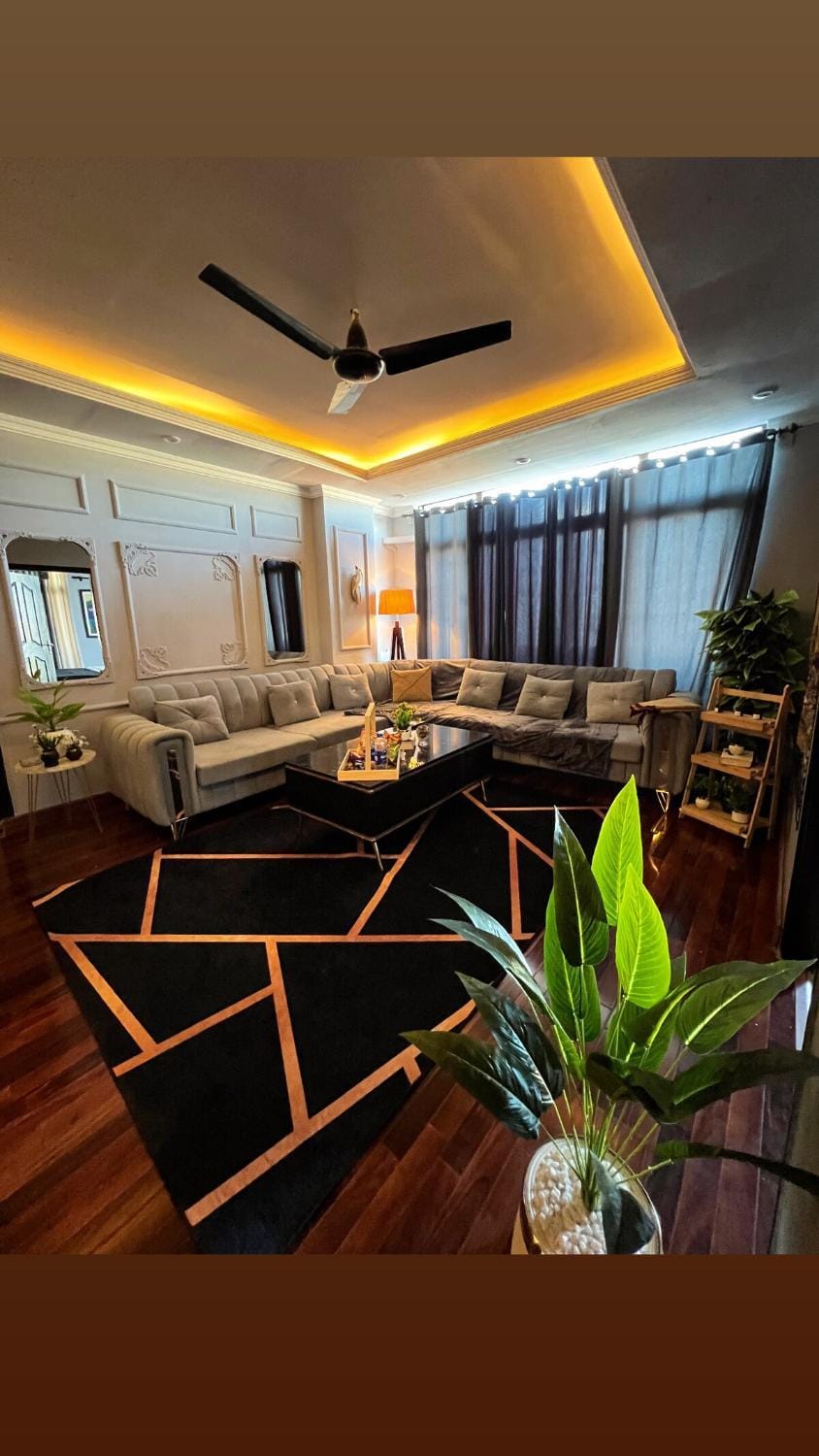 The Grey Atrium - 3BHK Balcony Self Checkin E11 ISB Apartment in Islamabad Capital Territory