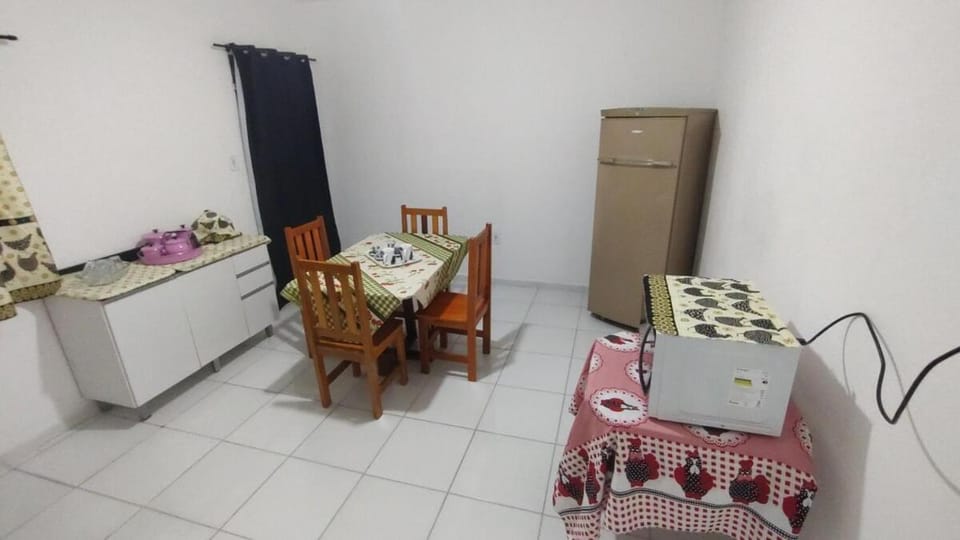 Dining area, kitchen