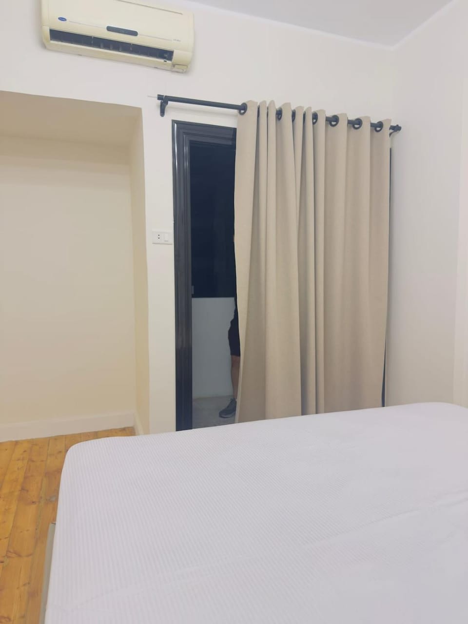 Bed, Photo of the whole room, Bedroom, air conditioner