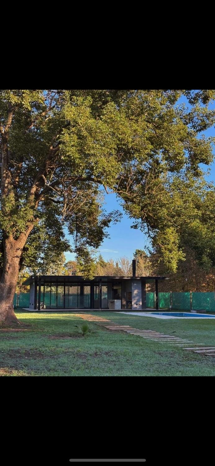 Off site, Garden