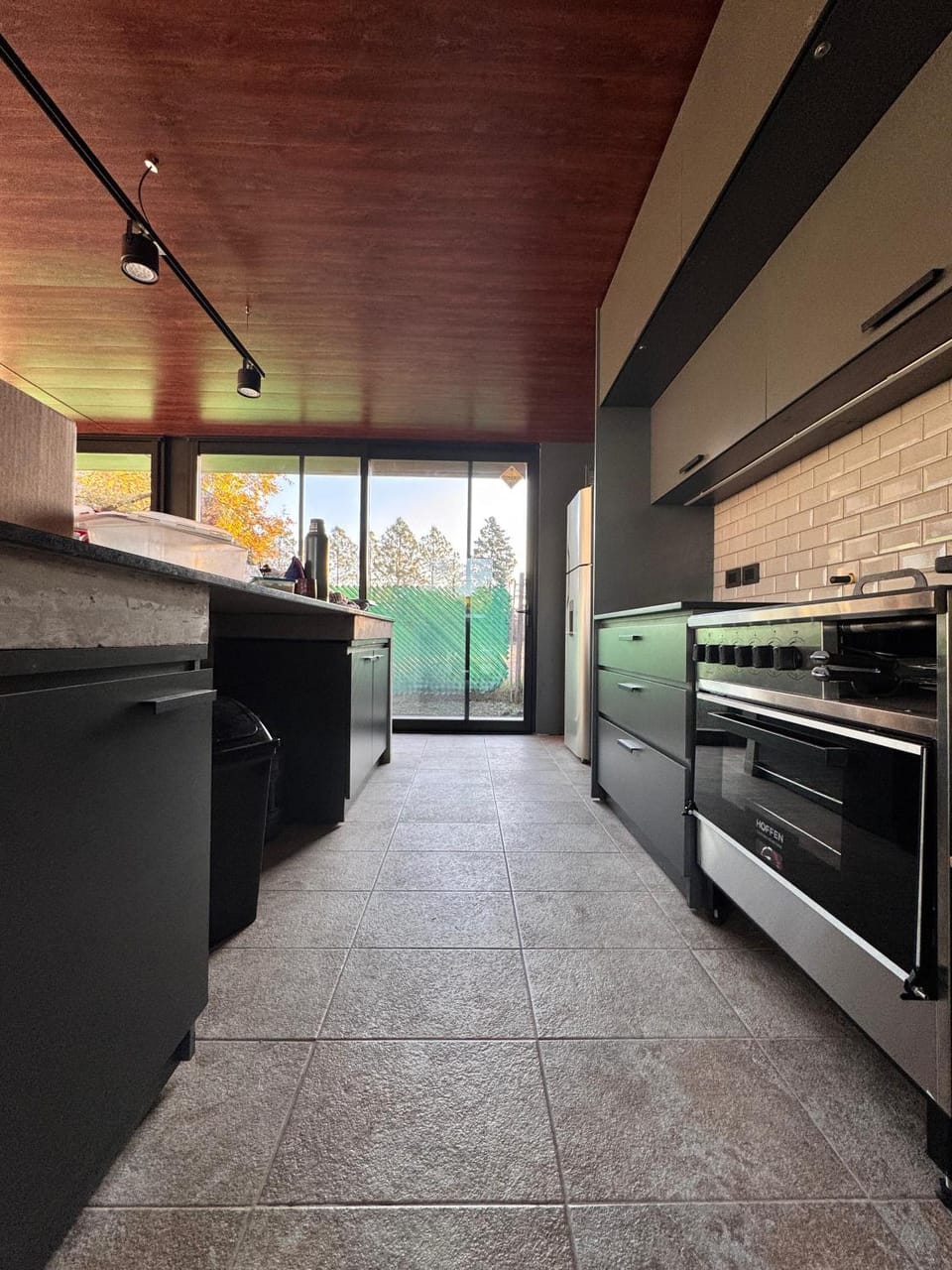 Kitchen or kitchenette, oven