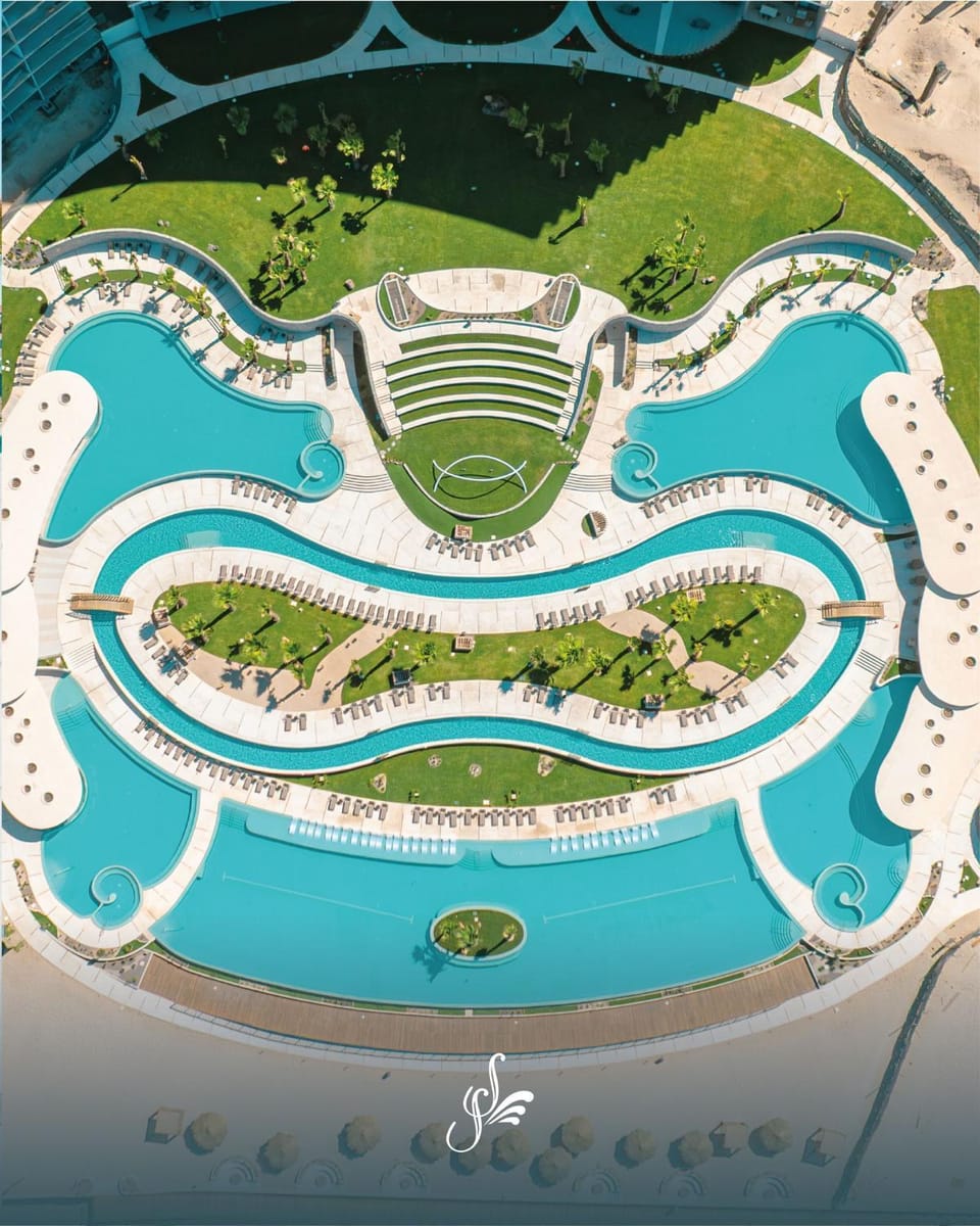 Natural landscape, Bird's eye view, Swimming pool