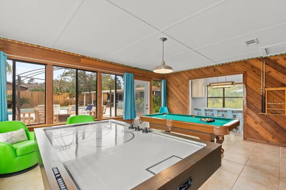 Billiard, Pool view